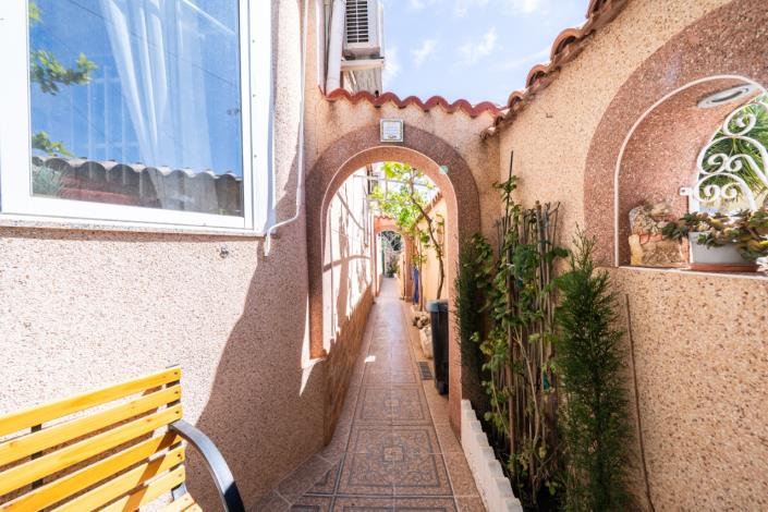 Image No.28-2 Bed Villa for sale