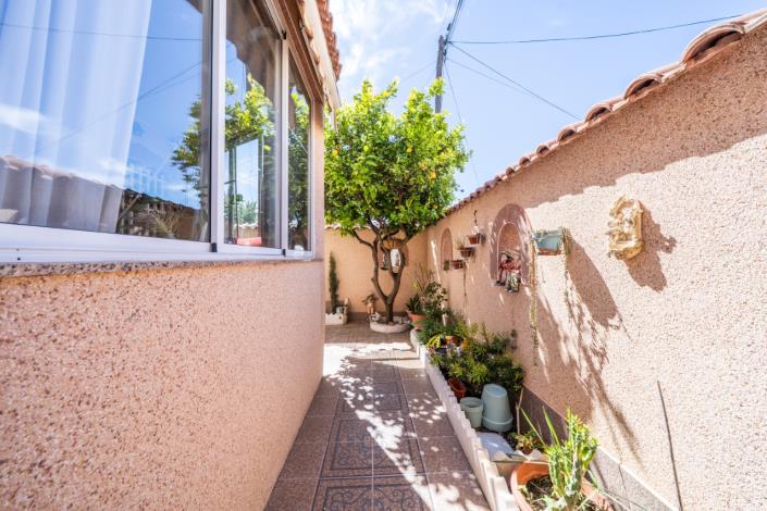 Image No.30-2 Bed Villa for sale