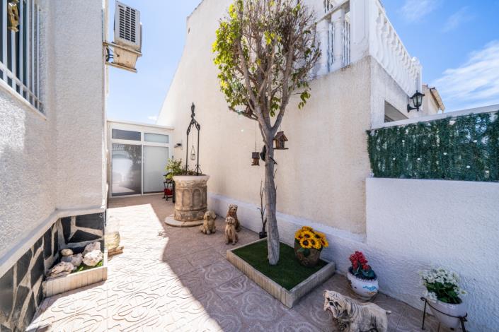 Image No.6-3 Bed Villa for sale