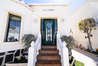 Detached-Villa-for-sale-in-Costa-Blanca--8---Canva-