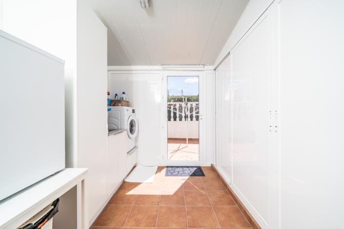 Image No.17-3 Bed Villa for sale