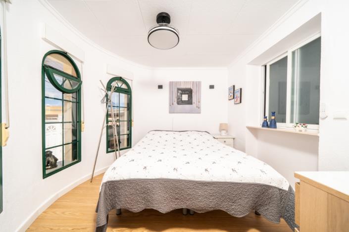 Image No.19-3 Bed Villa for sale