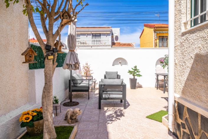 Image No.27-3 Bed Villa for sale