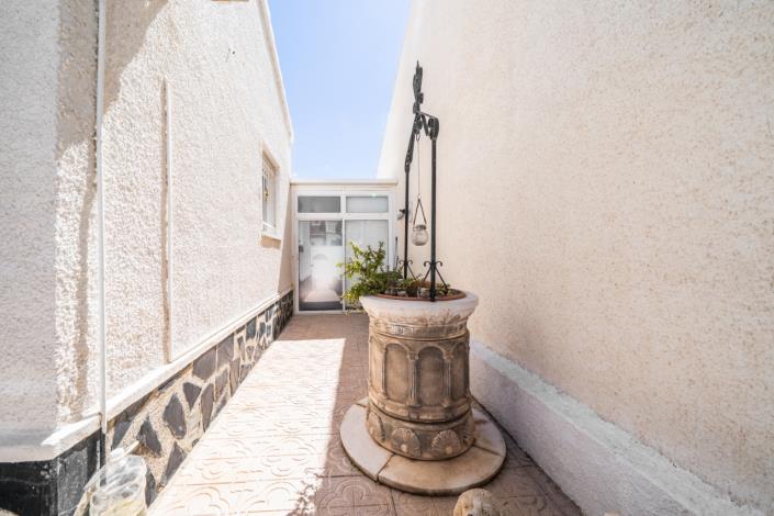 Image No.36-3 Bed Villa for sale