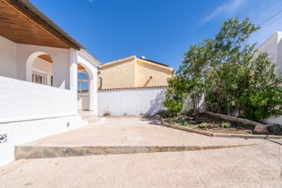 Detached-Villa-for-sale-in-Costa-Blanca--4---Canva-
