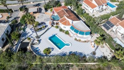 Detached-Villa-for-sale-in-Alicante--1---Canva-