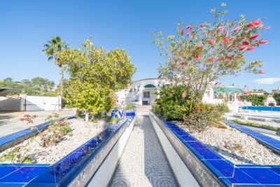 Detached-Villa-for-sale-in-Alicante--13---Canva-