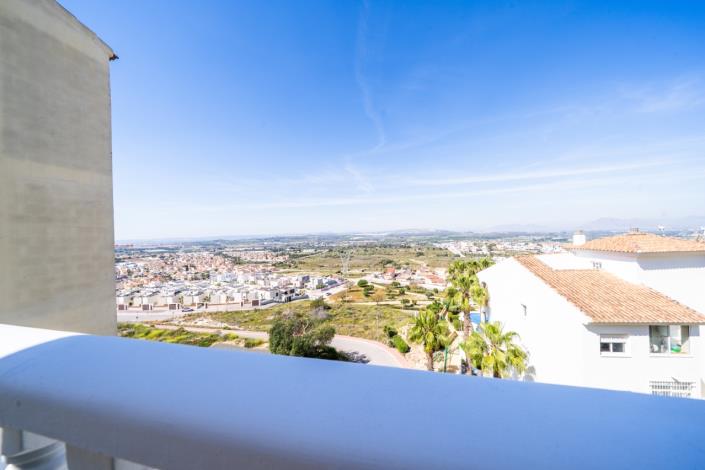 Image No.21-2 Bed Townhouse for sale