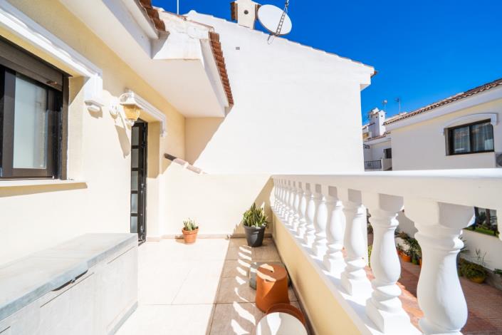 Image No.29-2 Bed Townhouse for sale