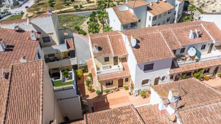 Image No.31-2 Bed Townhouse for sale