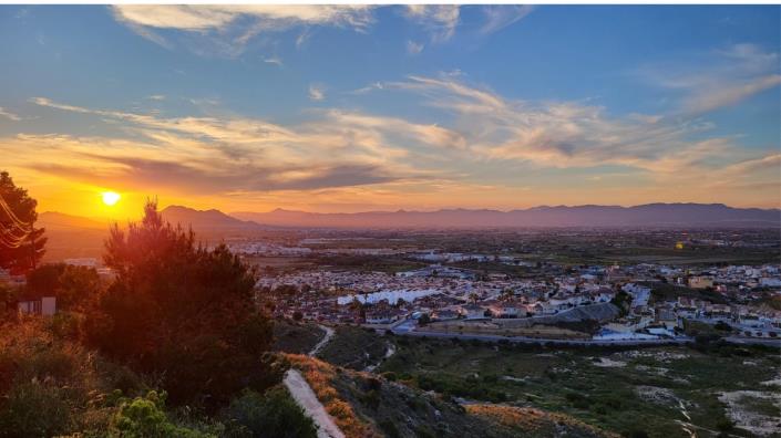 Image No.37-2 Bed Townhouse for sale