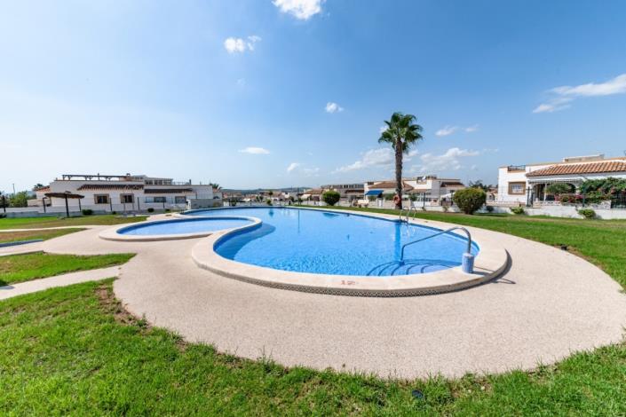 Image No.3-3 Bed Villa for sale