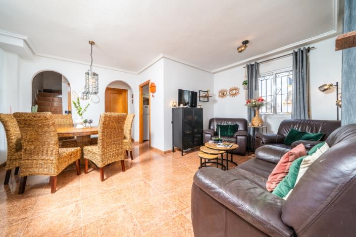 Image No.12-3 Bed Villa for sale