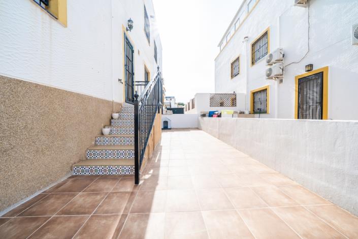 Image No.20-3 Bed Villa for sale