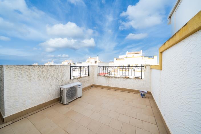 Image No.26-3 Bed Villa for sale