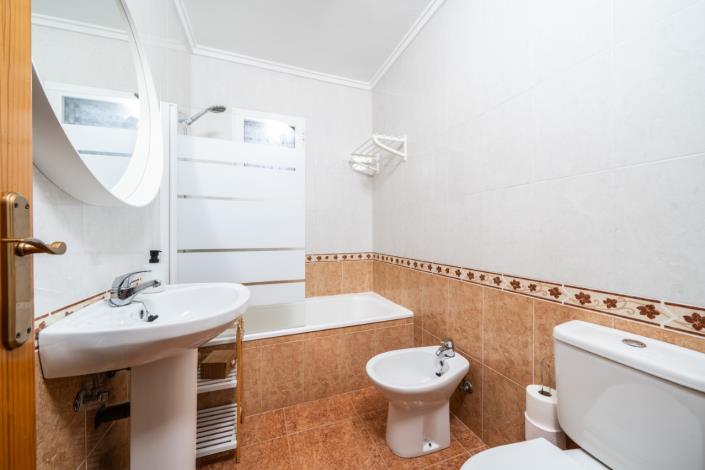 Image No.29-3 Bed Villa for sale