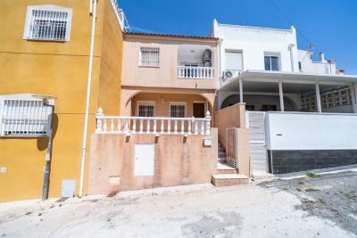 Terraced-Property-for-sale-in-Costa-Blanca--1---Portals-