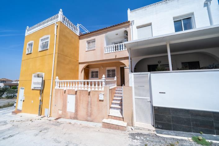 Image No.22-2 Bed Townhouse for sale