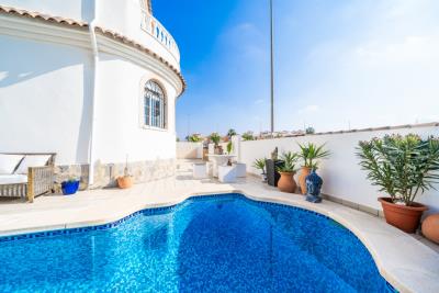 Detached-Villa-for-sale-in-La-Marina--11---Canva-