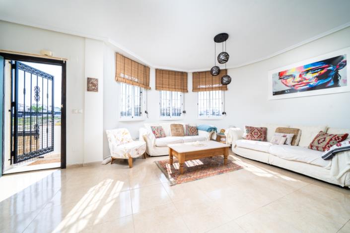 Image No.20-3 Bed Villa for sale