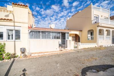 Terraced-Property-For-Sale-In-Costa-Blanca--14---Canva-