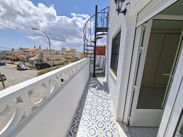 Image No.13-Maison de ville de 1 chambre à vendre à La Marina