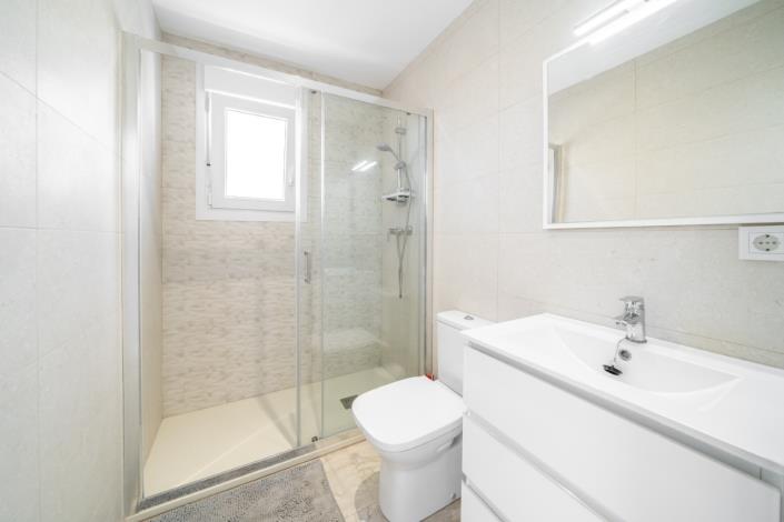 Image No.25-3 Bed Villa for sale