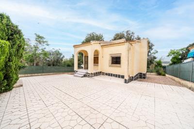 Detached-Property-for-sale-in-La-Marina--1---Canva-