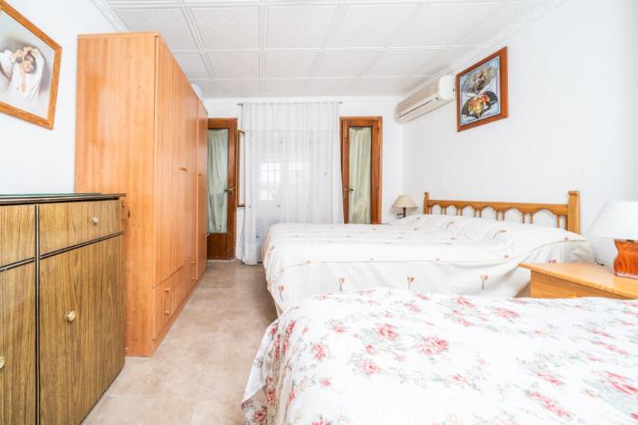 Image No.37-4 Bed Villa for sale