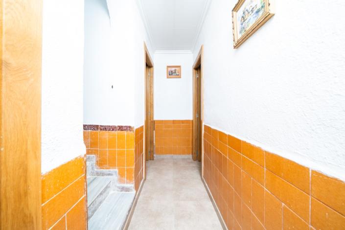 Image No.48-4 Bed Villa for sale
