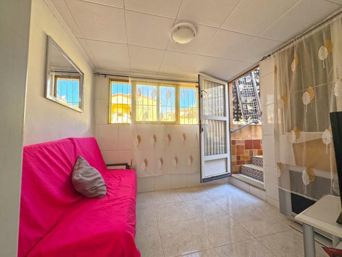 Image No.14-2 Bed Townhouse for sale