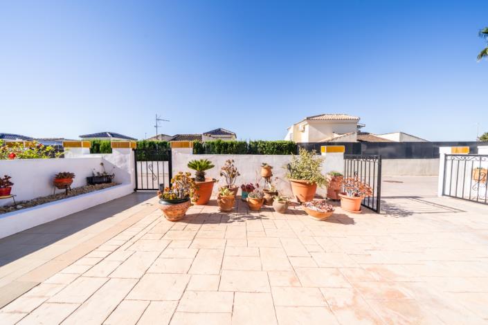 Image No.9-3 Bed Villa for sale