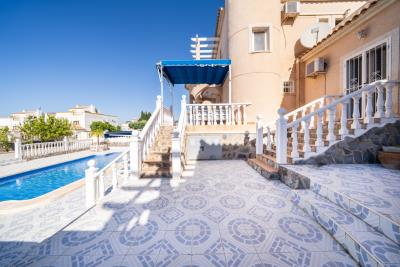 Detached-villa-for-sale-in-Costa-Blanca--9---Canva-