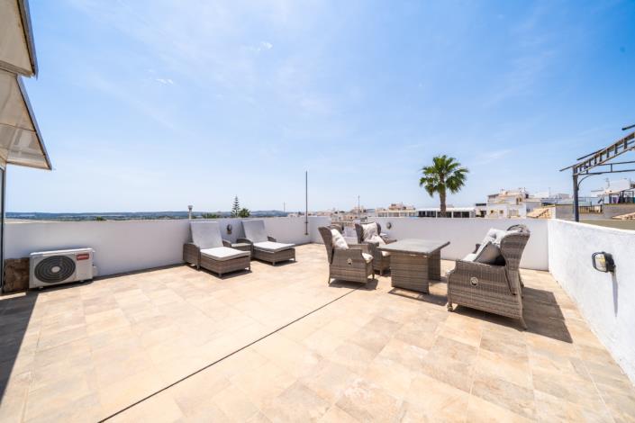 Image No.31-3 Bed Villa for sale