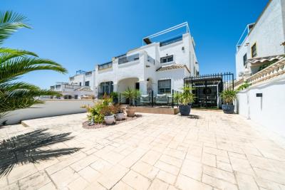 Quad-Villa-for-Sale-in-Alicante--1---Canva-