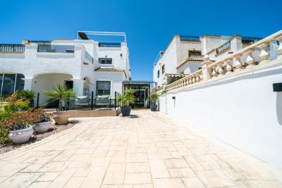Quad-Villa-for-Sale-in-Alicante--4---Canva-