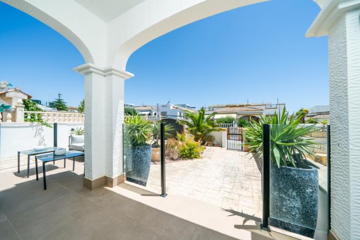 Image No.12-2 Bed Villa for sale
