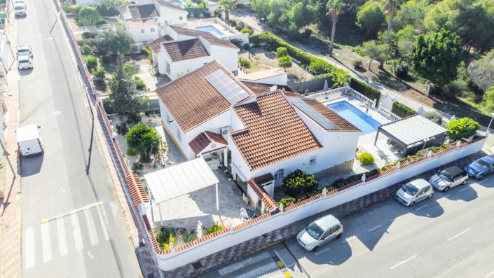 Image No.5-3 Bed Villa / Detached for sale