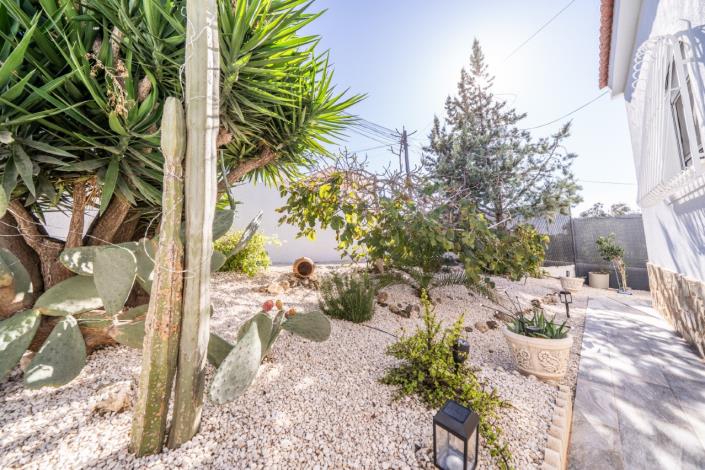 Image No.49-3 Bed Villa / Detached for sale