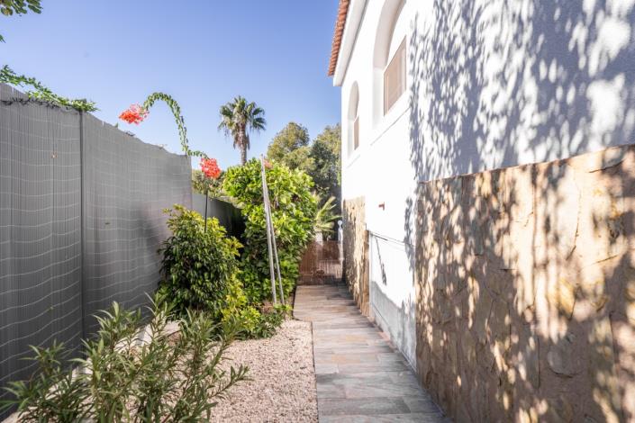 Image No.51-3 Bed Villa / Detached for sale