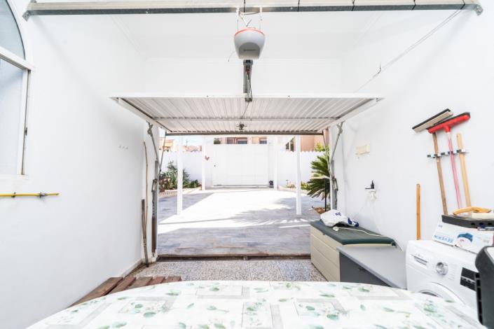 Image No.55-3 Bed Villa / Detached for sale