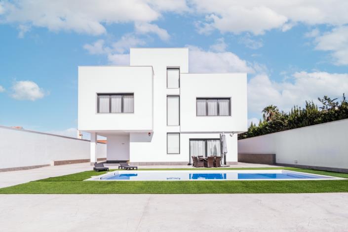 Image No.4-7 Bed Villa for sale