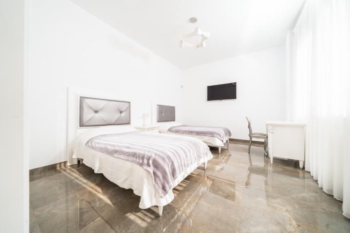 Image No.31-7 Bed Villa for sale