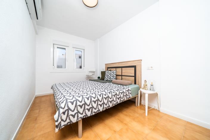 Image No.20-3 Bed Townhouse for sale