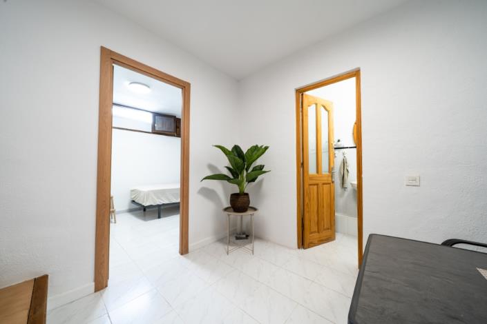 Image No.26-3 Bed Townhouse for sale