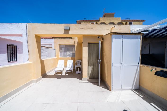 Image No.31-3 Bed Townhouse for sale