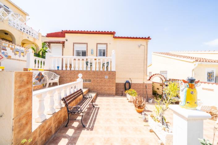 Image No.3-3 Bed Villa for sale