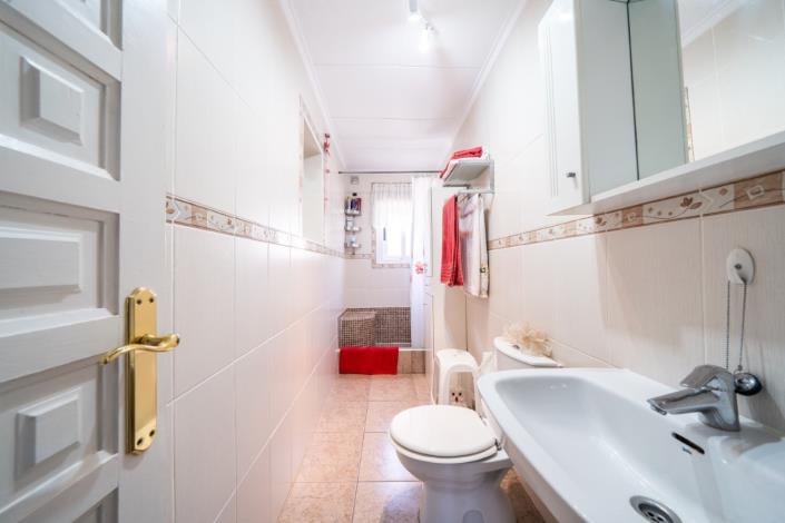 Image No.20-3 Bed Villa for sale