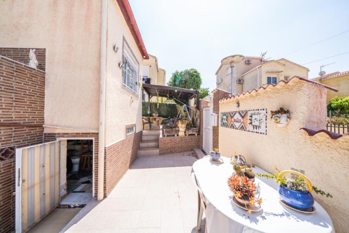Image No.28-3 Bed Villa for sale