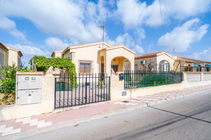 Image No.3-5 Bed Villa for sale